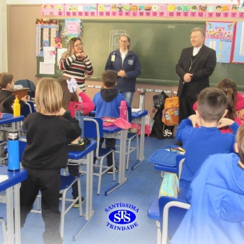 Dom Nélio, Bispo Diocesano, visita o Santíssima 