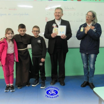 Dom Nélio, Bispo Diocesano, visita o Santíssima 