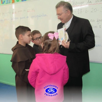 Dom Nélio, Bispo Diocesano, visita o Santíssima 