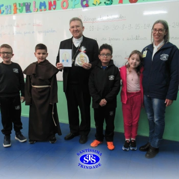 Dom Nélio, Bispo Diocesano, visita o Santíssima 