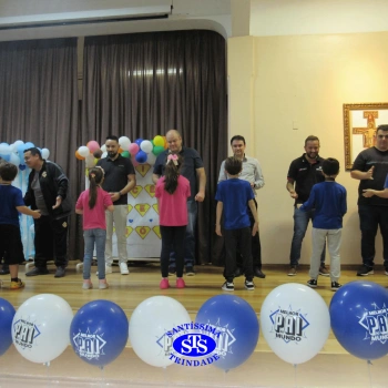 Homenagem aos pais dos alunos do 2º ano 