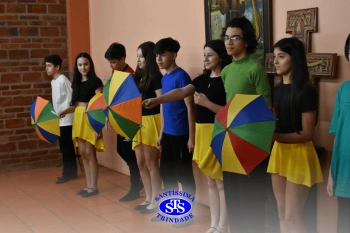 Alunos participam do Festival do Folclore | 7º ano