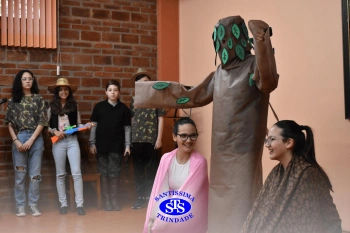 Alunos participam do Festival do Folclore | 7º ano