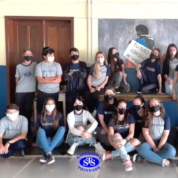 Arte urbana é aplicada pelos alunos do 9º ano em ambiente do Colégio