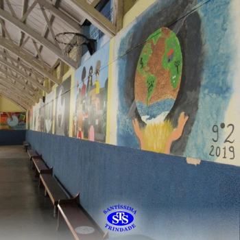 Arte urbana é aplicada pelos alunos do 9º ano em ambiente do Colégio