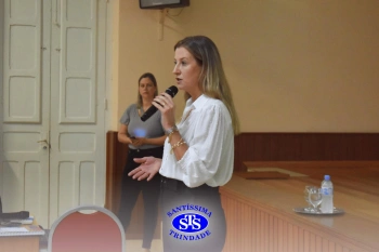 Palestra visa conscientizar os alunos sobre as consequências do bullying