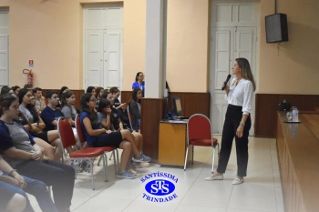 Palestra visa conscientizar os alunos sobre as consequências do bullying
