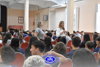 Palestra visa conscientizar os alunos sobre as consequências do bullying