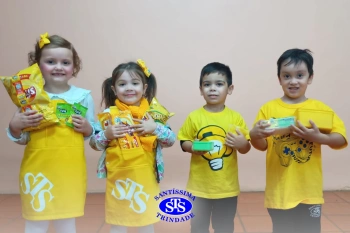 Infantil 4 celebra Festa das Cores no Parque Franciscano com brincadeiras
