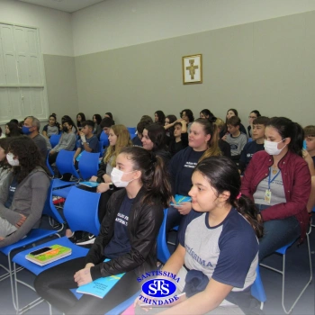Hoje tivemos a presença de dois escritores do Colégio