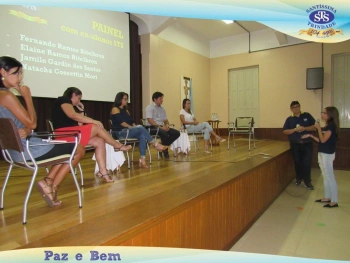 Ensino Médio - Painel com ex-alunos