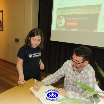 5º ano | Encontro entre leitores e escritor promove experiências enriquecedoras