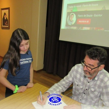 5º ano | Encontro entre leitores e escritor promove experiências enriquecedoras