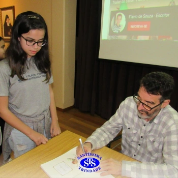 5º ano | Encontro entre leitores e escritor promove experiências enriquecedoras