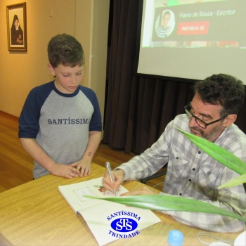 5º ano | Encontro entre leitores e escritor promove experiências enriquecedoras