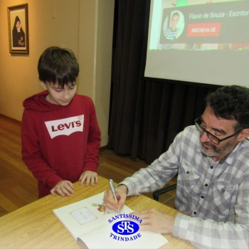 5º ano | Encontro entre leitores e escritor promove experiências enriquecedoras