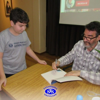 5º ano | Encontro entre leitores e escritor promove experiências enriquecedoras