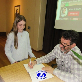 5º ano | Encontro entre leitores e escritor promove experiências enriquecedoras