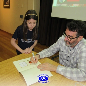 5º ano | Encontro entre leitores e escritor promove experiências enriquecedoras