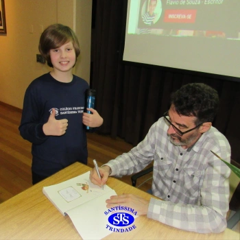 5º ano | Encontro entre leitores e escritor promove experiências enriquecedoras