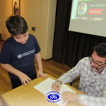5º ano | Encontro entre leitores e escritor promove experiências enriquecedoras