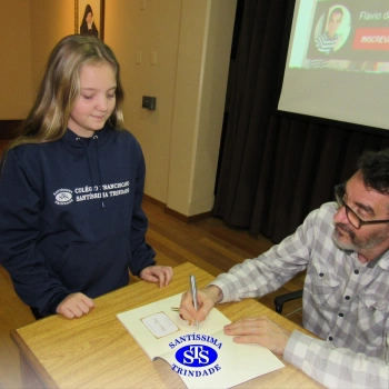 5º ano | Encontro entre leitores e escritor promove experiências enriquecedoras