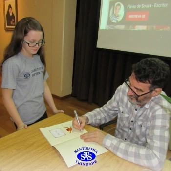 5º ano | Encontro entre leitores e escritor promove experiências enriquecedoras