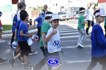 Caminhada Franciscana pela Paz reúne comunidade educativa
