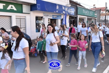 Caminhada Franciscana pela Paz reúne comunidade educativa