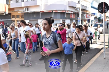 Caminhada Franciscana pela Paz reúne comunidade educativa