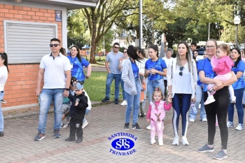Caminhada Franciscana pela Paz reúne comunidade educativa
