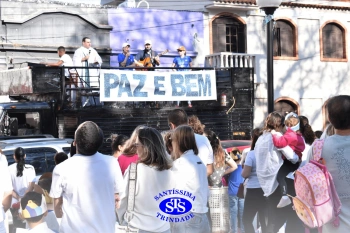 Caminhada Franciscana pela Paz reúne comunidade educativa