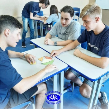 Tangram estimula o desenvolvimento do raciocínio - 3ª série EM