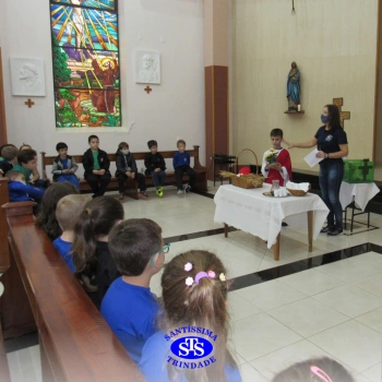 Celebrações com as turmas do 1º ano 4, 5º ano 1, 3º ano 2 e 5º ano 2