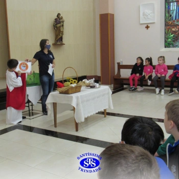 Celebrações com as turmas do 1º ano 4, 5º ano 1, 3º ano 2 e 5º ano 2