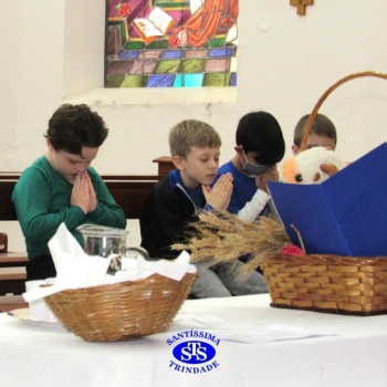 Celebrações com as turmas do 1º ano 4, 5º ano 1, 3º ano 2 e 5º ano 2
