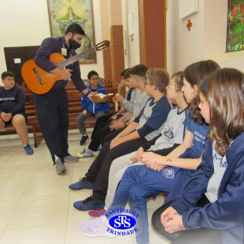 Celebrações com as turmas do 1º ano 4, 5º ano 1, 3º ano 2 e 5º ano 2