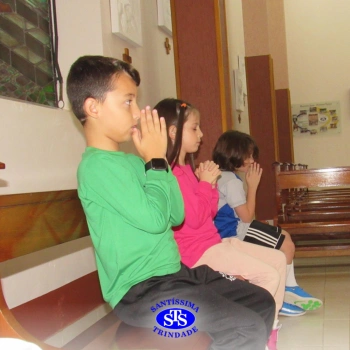 Celebrações com as turmas do 1º ano 4, 5º ano 1, 3º ano 2 e 5º ano 2