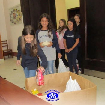 Celebrações com as turmas do 1º ano 4, 5º ano 1, 3º ano 2 e 5º ano 2