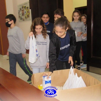 Celebrações com as turmas do 1º ano 4, 5º ano 1, 3º ano 2 e 5º ano 2