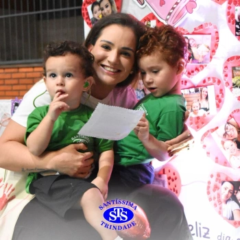 Emoção e muito amor marcam as Homenagens às Mães da Educação Infantil