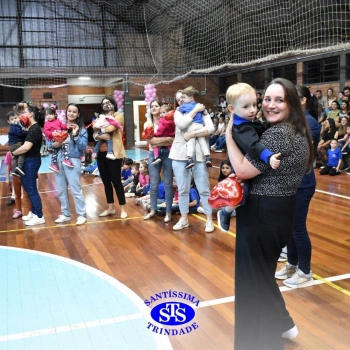 Emoção e muito amor marcam as Homenagens às Mães da Educação Infantil