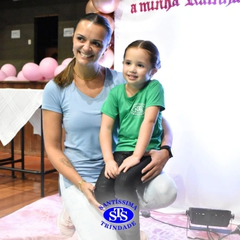 Emoção e muito amor marcam as Homenagens às Mães da Educação Infantil