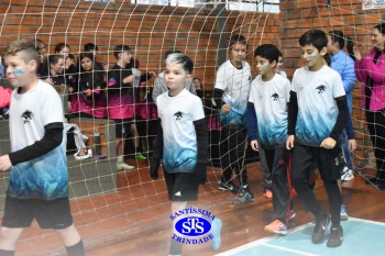 Alunos de 6º e de 7º ano participam dos Jogos Interséries Franciscanos 