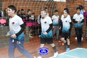 Alunos de 6º e de 7º ano participam dos Jogos Interséries Franciscanos 