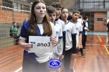 Alunos de 6º e de 7º ano participam dos Jogos Interséries Franciscanos 