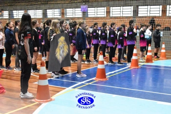 Alunos de 6º e de 7º ano participam dos Jogos Interséries Franciscanos 