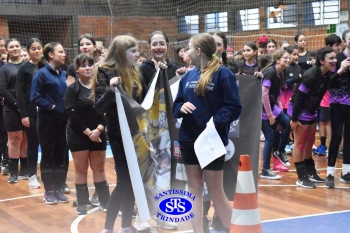 Alunos de 6º e de 7º ano participam dos Jogos Interséries Franciscanos 