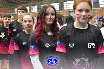 Alunos de 6º e de 7º ano participam dos Jogos Interséries Franciscanos 