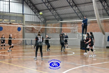 Alunos de 6º e de 7º ano participam dos Jogos Interséries Franciscanos 